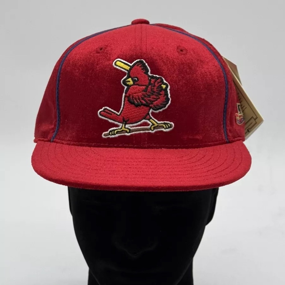 St Louis Cardinals Velvet Fitted Hat American Needle Velour  7 1/4 Vintage 90s